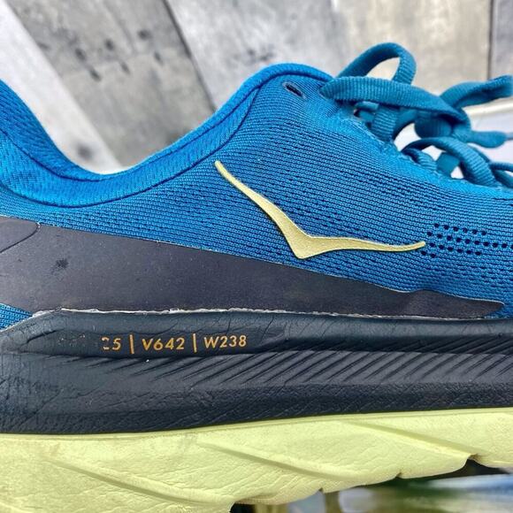 HOKA Mach 4 Mesh in Blue Coral Black Combo Size 7D. - Picture 5 of 14